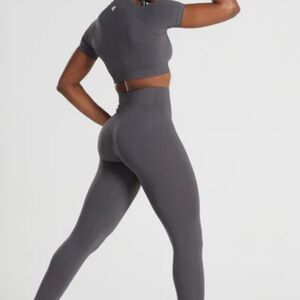 Women’s Best XS Gray High-Waisted Athletic Leggings